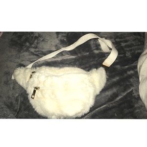 While Fluffy Fanny Pack